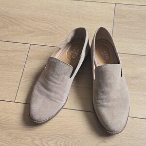 Franco Sarto Haylee Beige Suede Loafers Sz 7